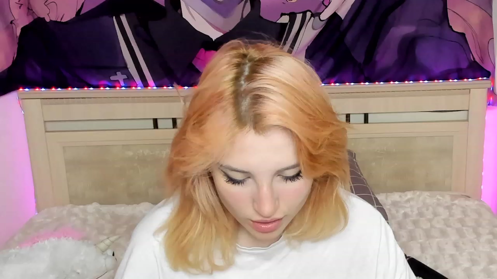 Gallery image thumbnail from Cyber_doll's myfreecams stream on, 06/14/2023, 16:35 image 7 of 20