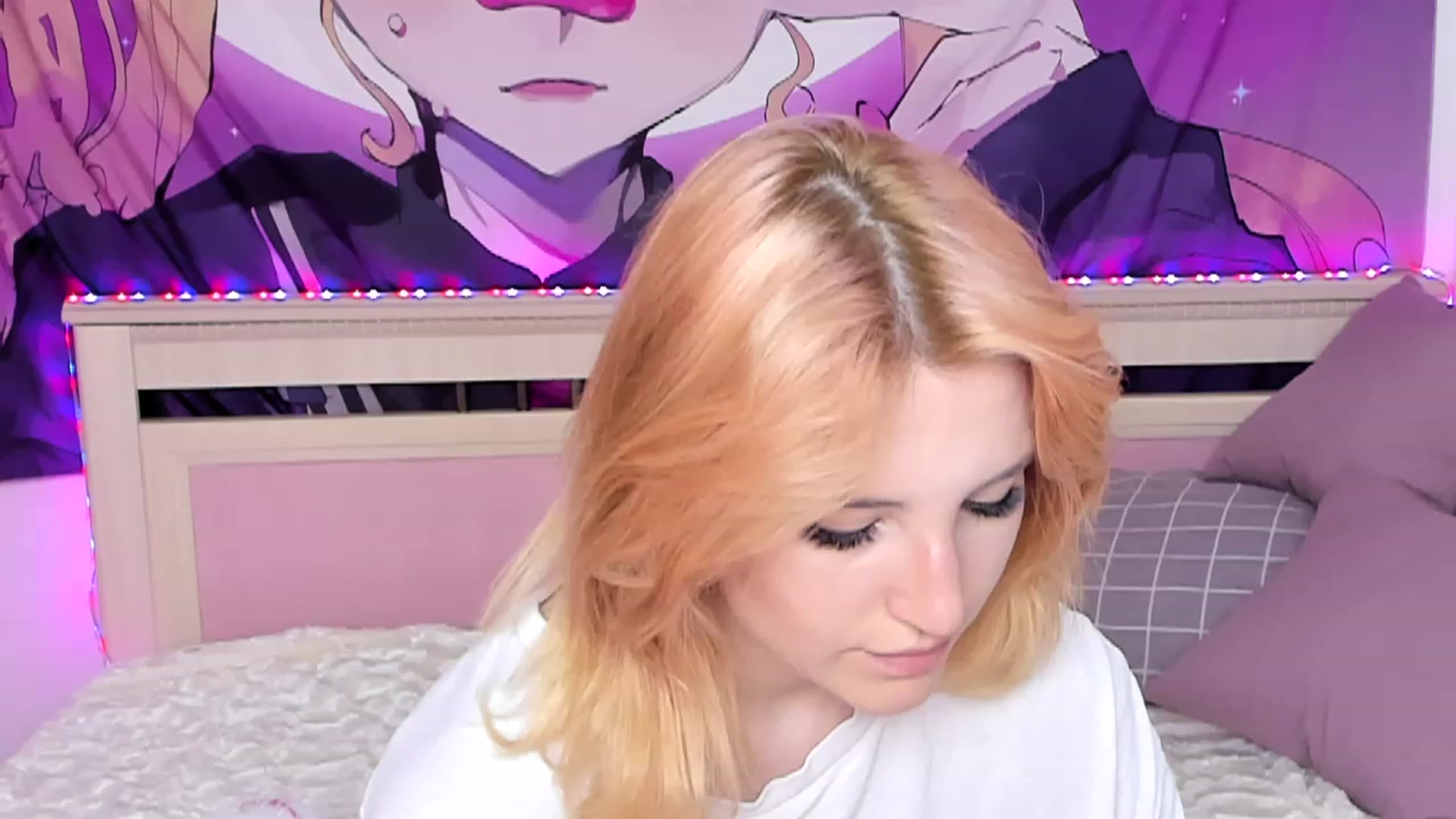 Gallery image thumbnail from Cyber_doll's myfreecams stream on, 06/19/2023, 20:56 image 4 of 20
