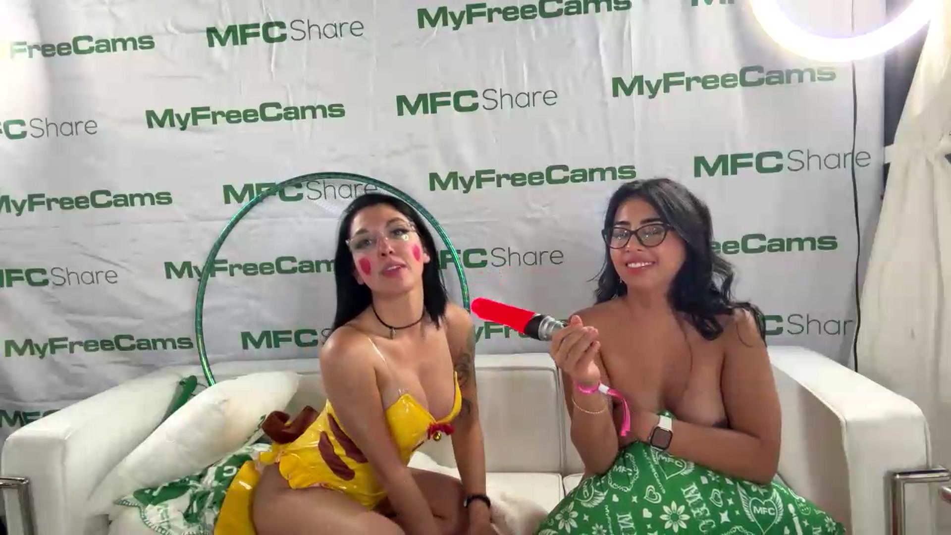 Gallery image thumbnail from CynPai's myfreecams stream on, 05/21/2026, 06:06 image 2 of 20