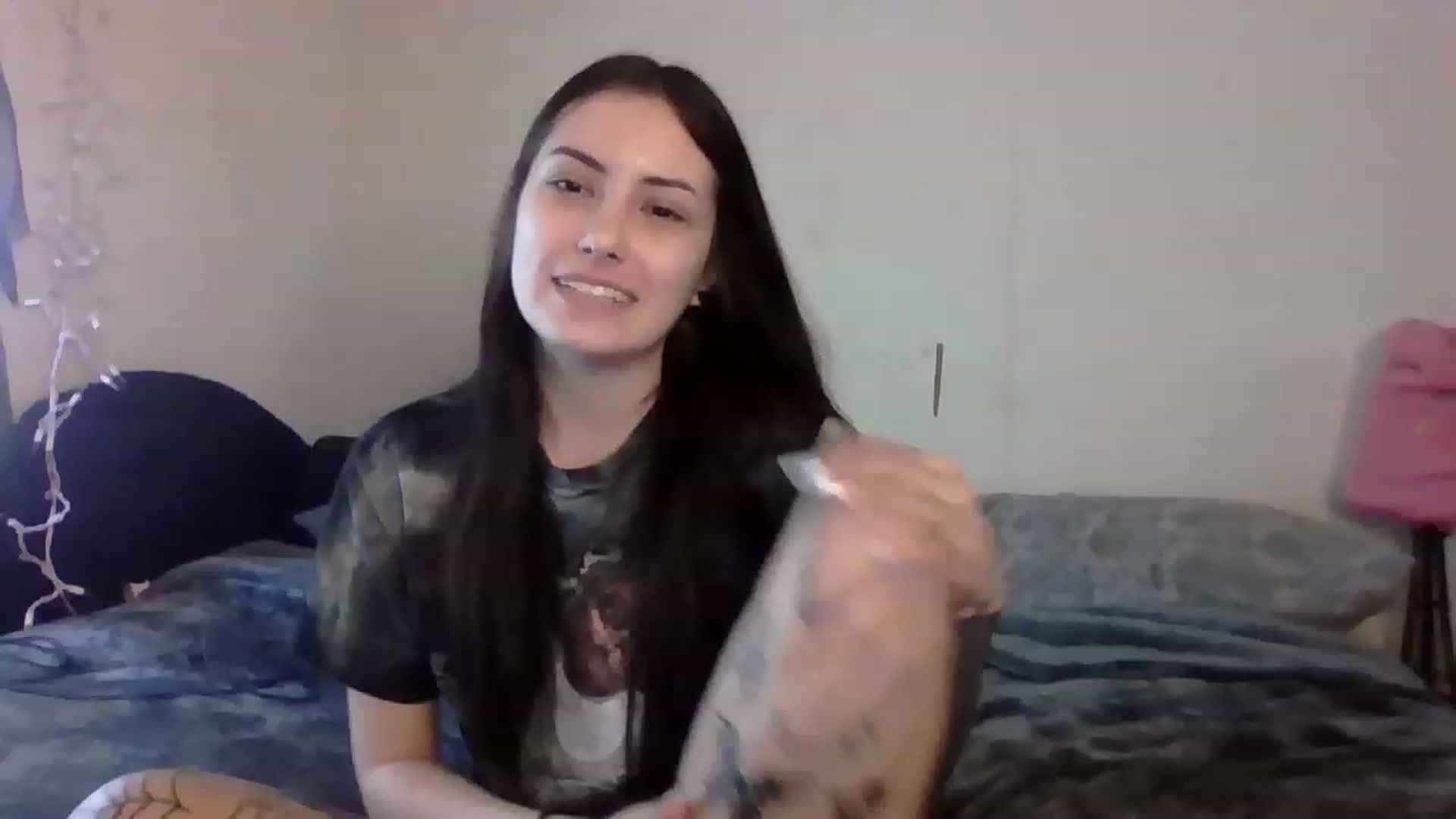 Gallery image thumbnail from Cynbunz's myfreecams stream on, 02/17/2023, 18:46 image 15 of 20