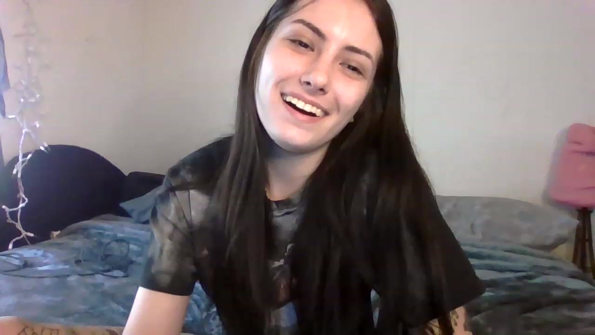 Gallery image thumbnail from Cynbunz's myfreecams stream on, 02/17/2023, 18:46 image 17 of 20