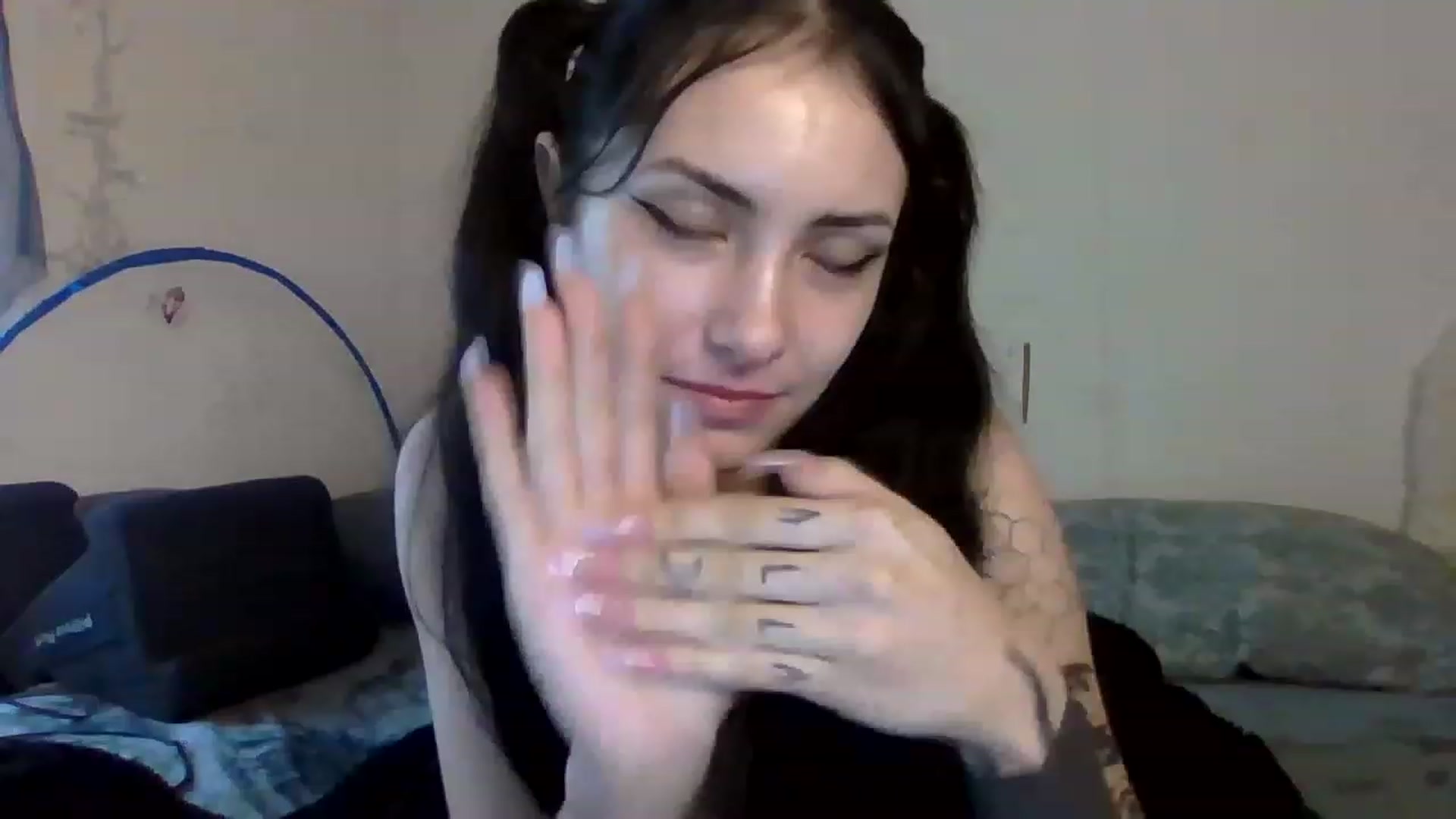 Gallery image thumbnail from Cynbunz's myfreecams stream on, 02/23/2023, 15:58 image 3 of 20