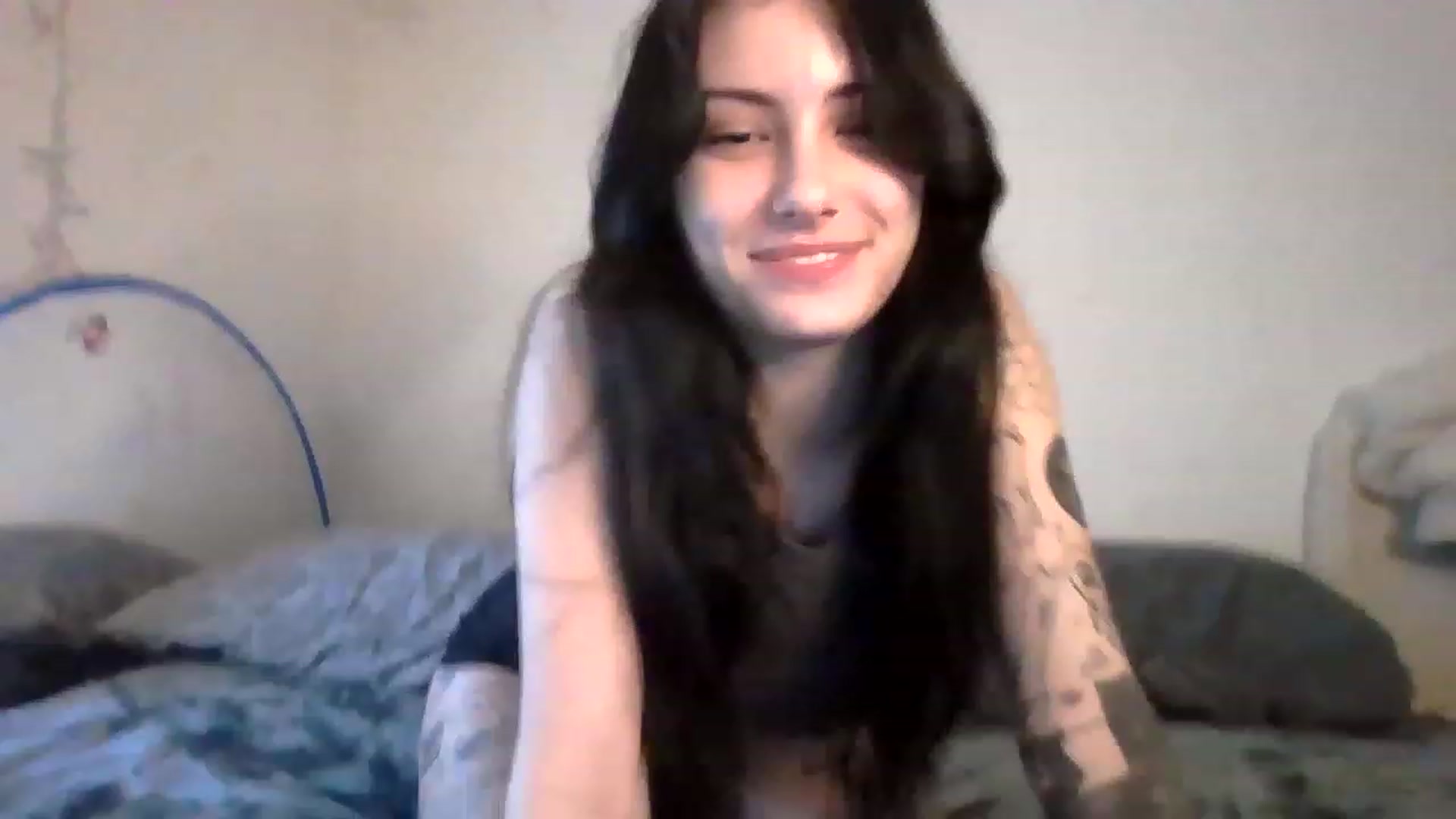 Gallery image thumbnail from Cynbunz's myfreecams stream on, 02/24/2023, 16:00 image 4 of 20