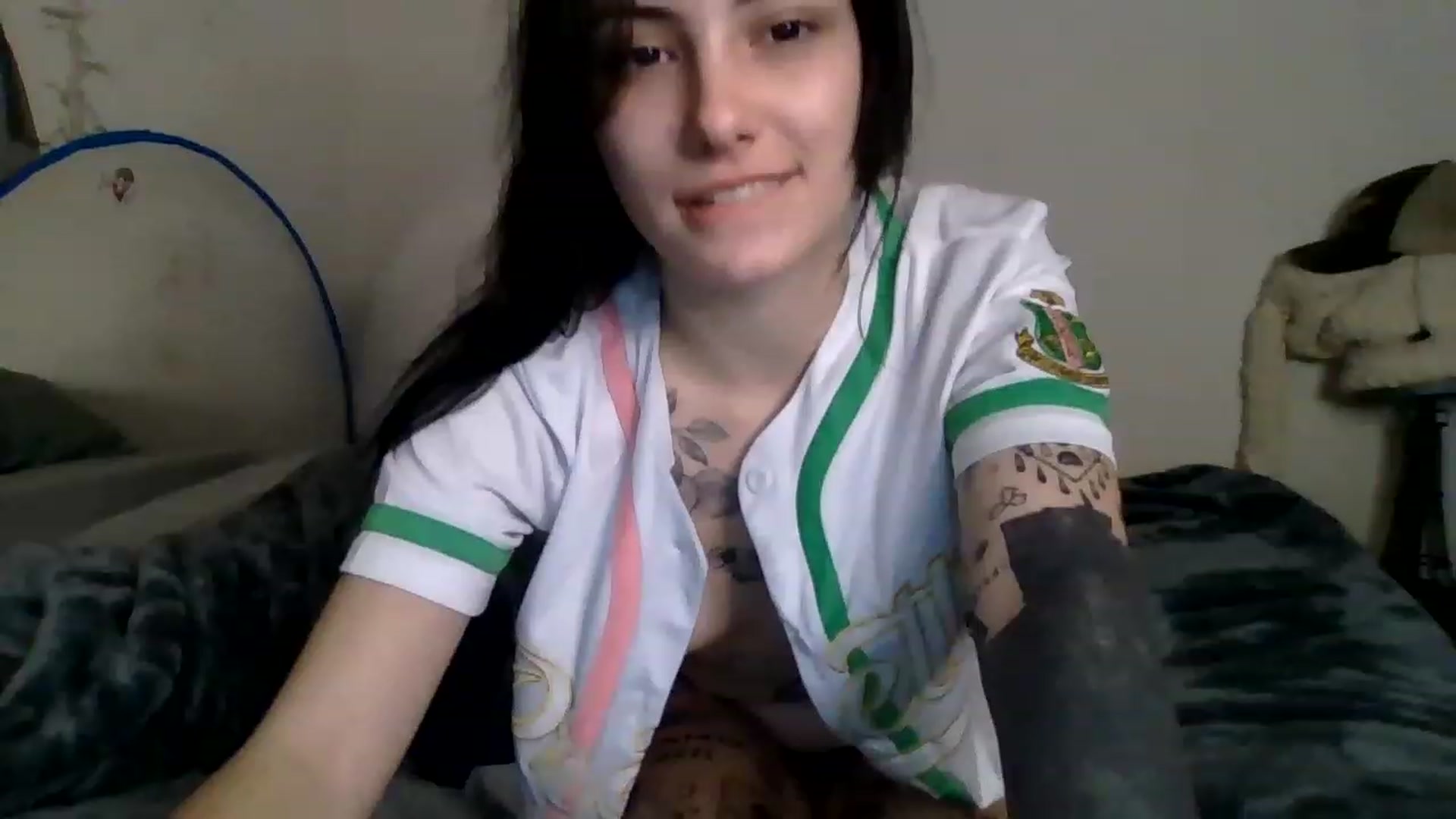 Gallery image thumbnail from Cynbunz's myfreecams stream on, 02/25/2023, 11:30 image 6 of 20