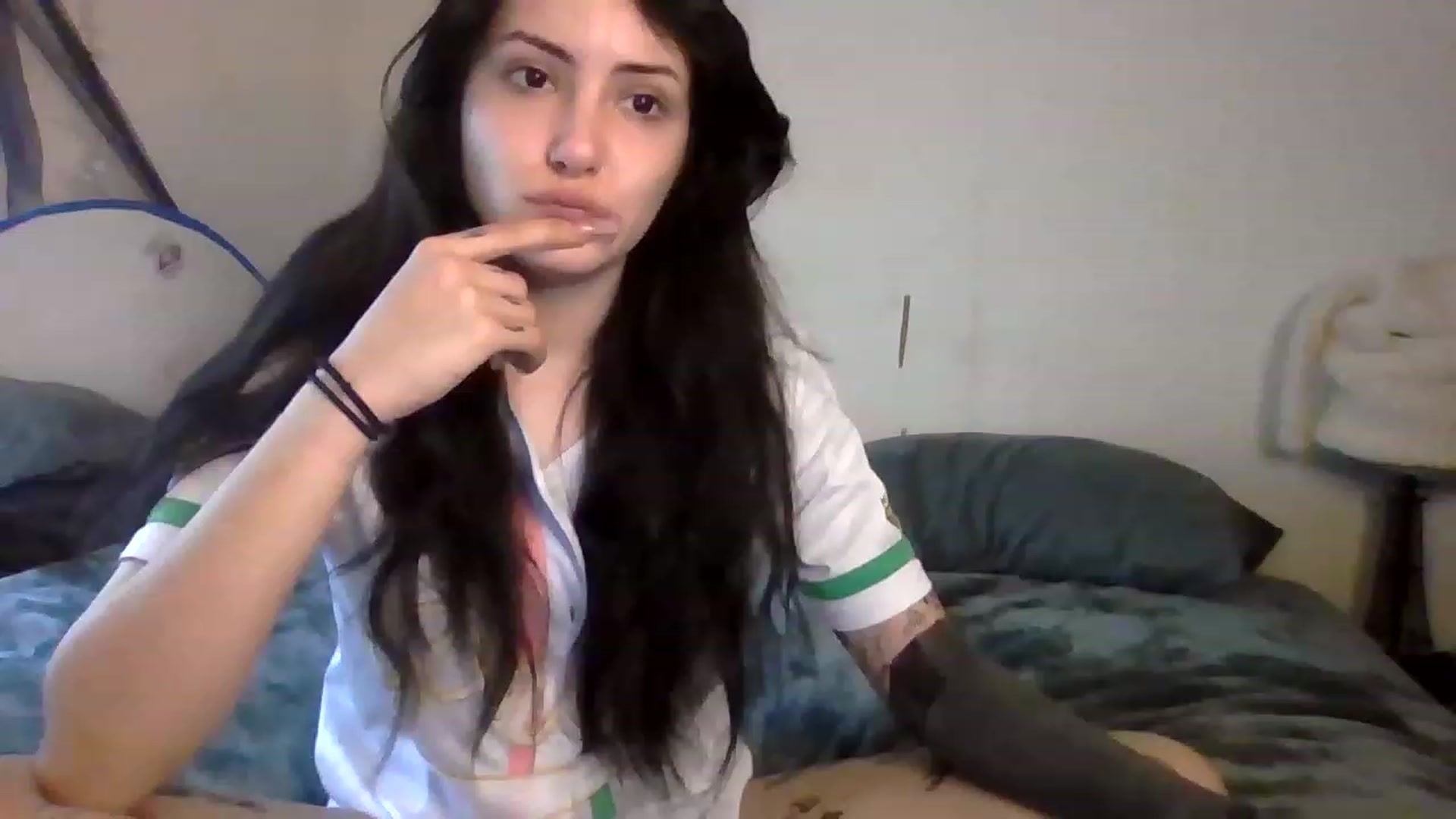 Gallery image thumbnail from Cynbunz's myfreecams stream on, 03/02/2023, 17:53 image 7 of 20