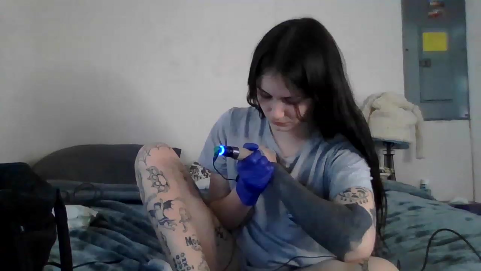 Gallery image thumbnail from Cynbunz's myfreecams stream on, 03/15/2023, 18:57 image 8 of 20
