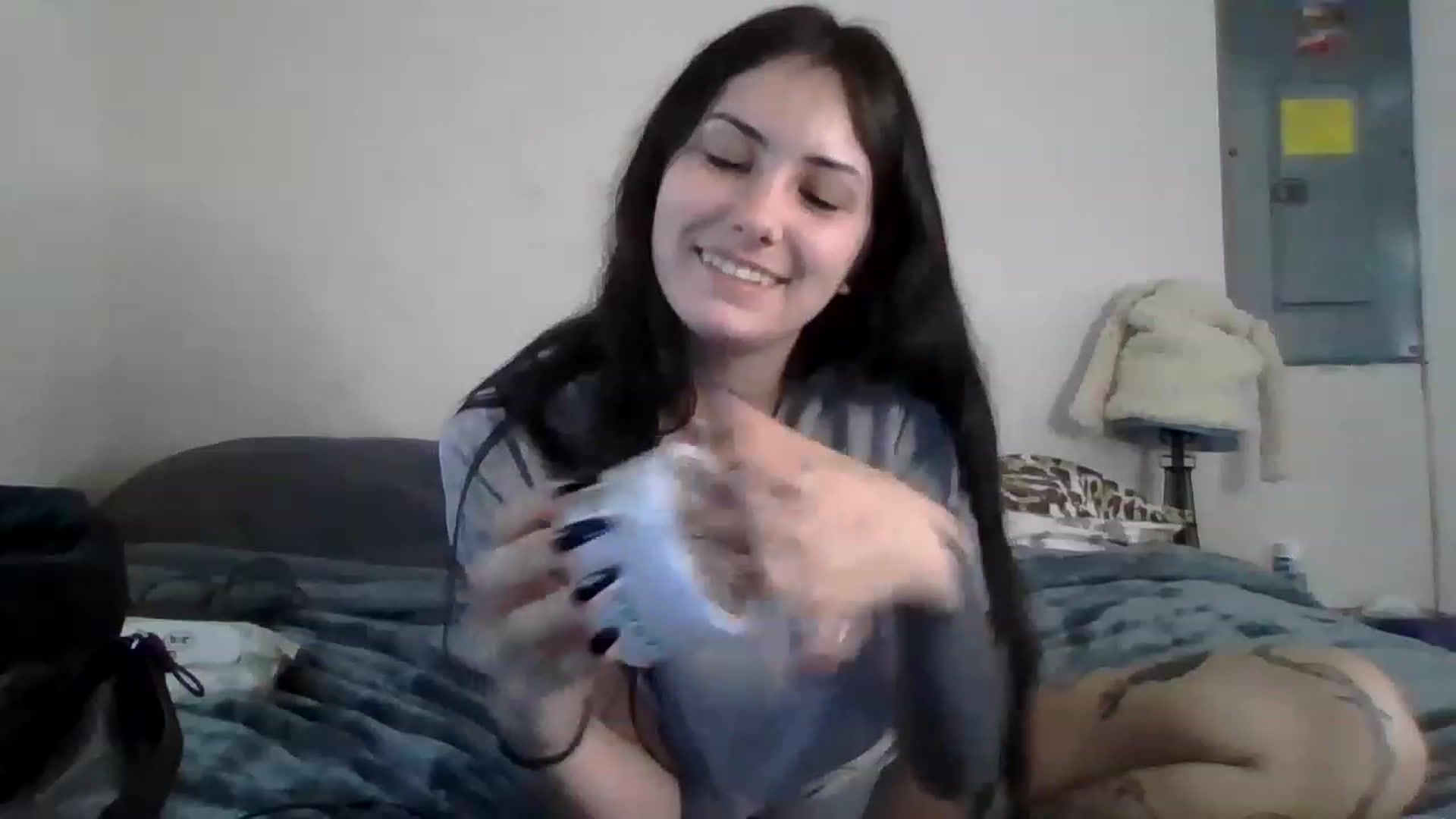 Gallery image thumbnail from Cynbunz's myfreecams stream on, 03/15/2023, 18:57 image 18 of 20