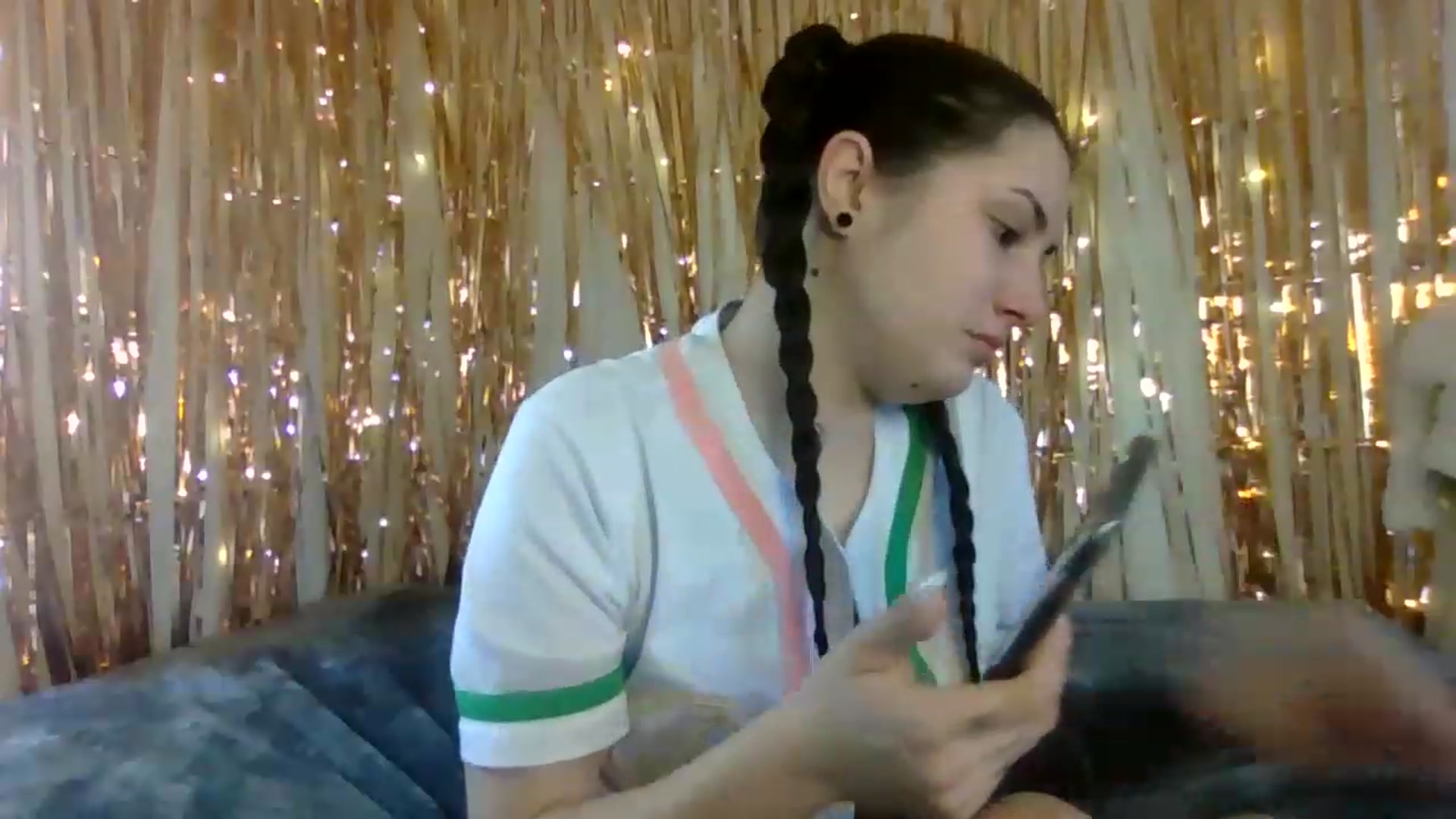 Gallery image thumbnail from Cynbunz's myfreecams stream on, 03/24/2023, 18:47 image 12 of 20