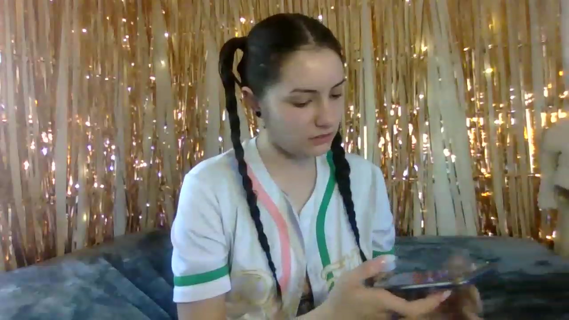 Gallery image thumbnail from Cynbunz's myfreecams stream on, 03/24/2023, 18:47 image 14 of 20