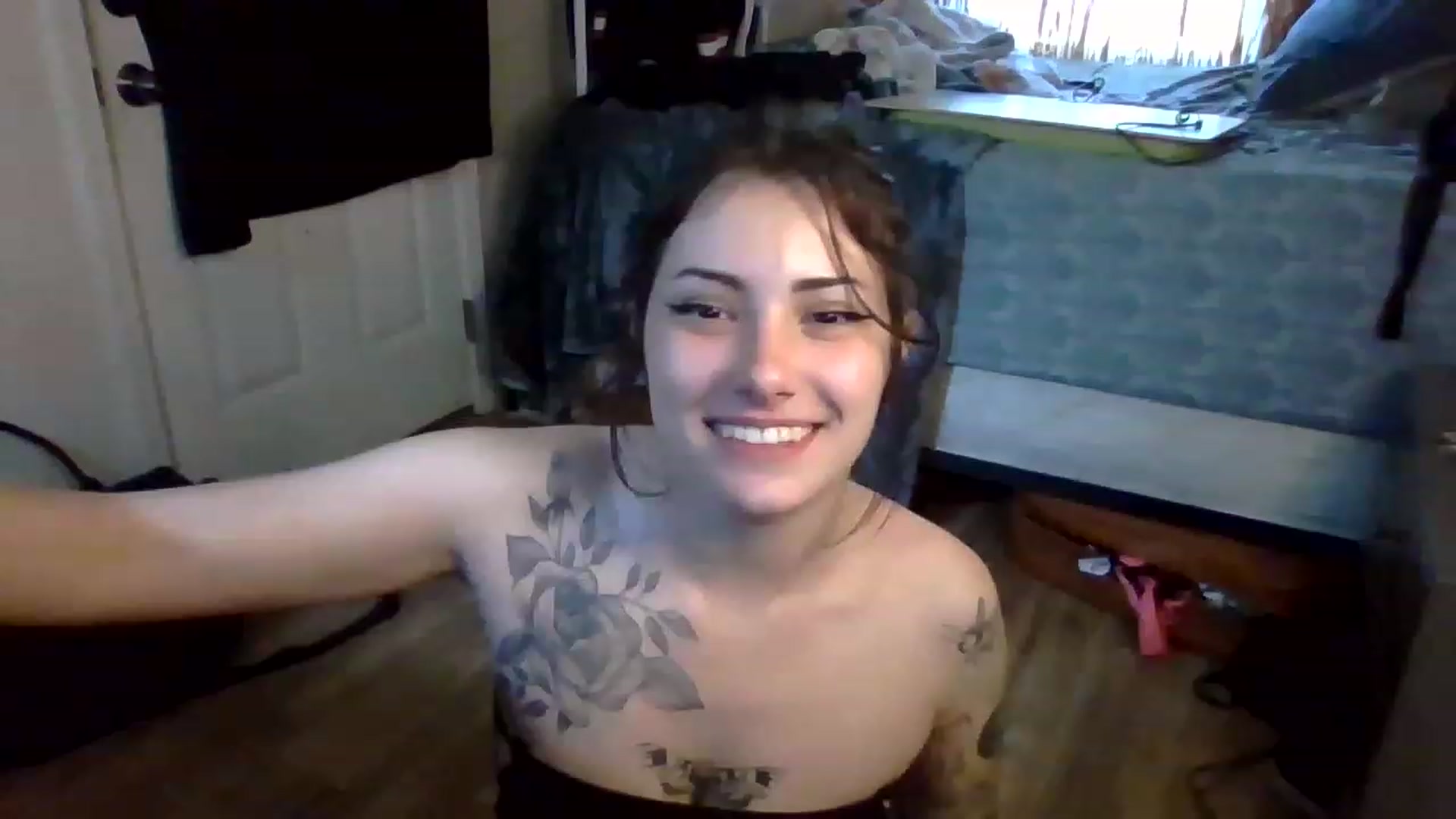 Gallery image thumbnail from Cynbunz's myfreecams stream on, 04/27/2023, 13:45 image 9 of 20