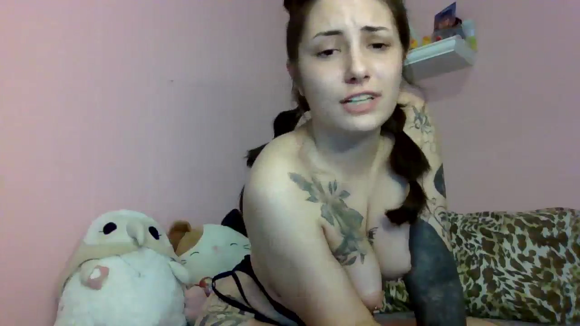 Gallery image thumbnail from Cynbunz's myfreecams stream on, 08/11/2023, 15:25 image 6 of 20
