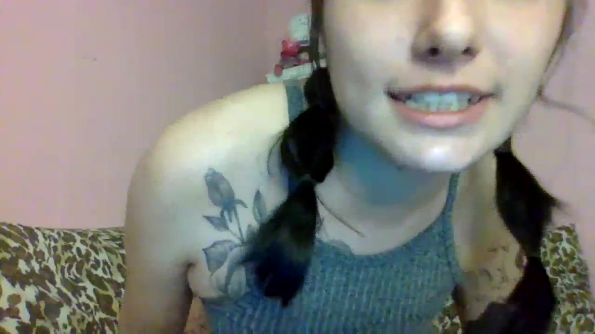 Gallery image thumbnail from Cynbunz's myfreecams stream on, 08/17/2023, 15:52 image 11 of 20