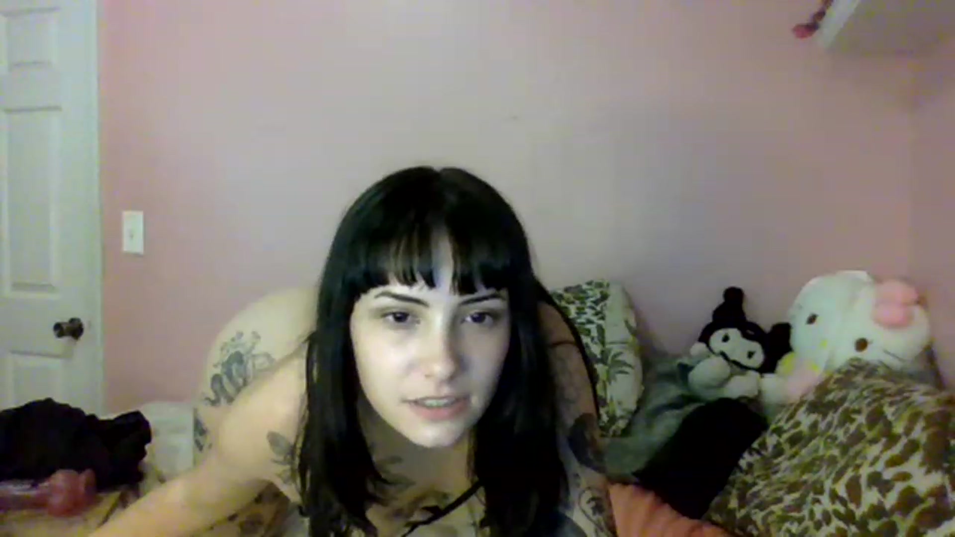 Gallery image thumbnail from Cynbunz's myfreecams stream on, 08/22/2023, 17:37 image 6 of 20