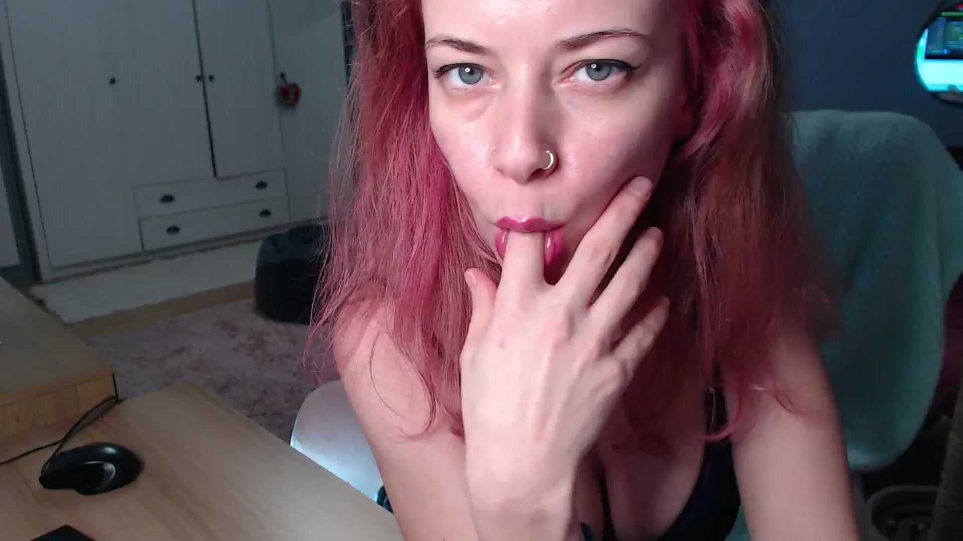 Gallery image thumbnail from CynthiaRae's myfreecams stream on, 12/31/2024, 18:18 image 2 of 20