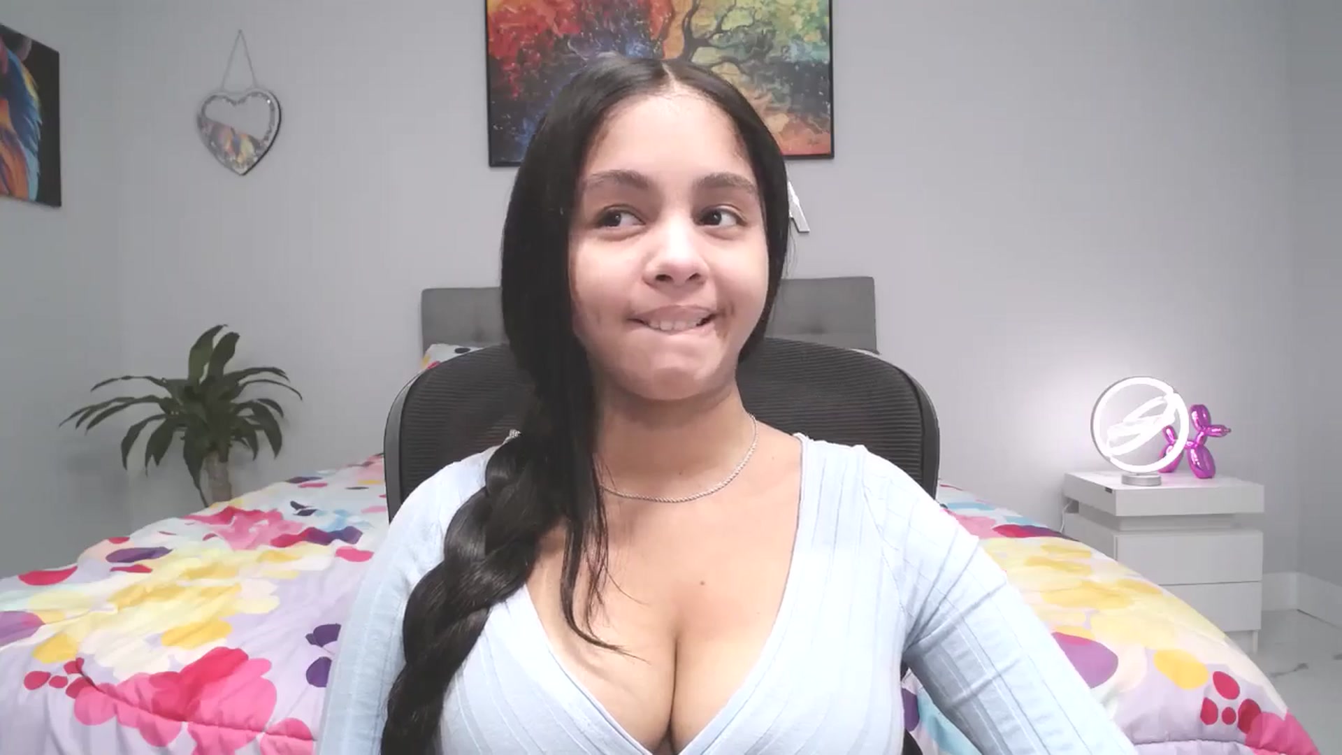 Gallery image thumbnail from CynthiaTorres's myfreecams stream on, 01/18/2026, 07:06 image 7 of 20