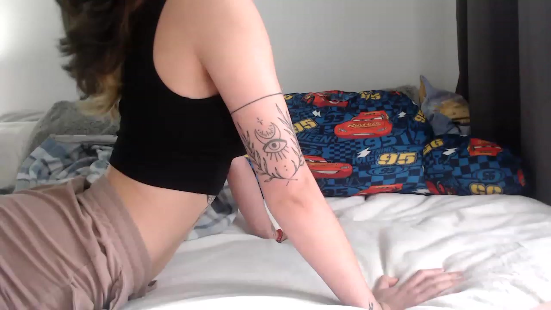 Gallery image thumbnail from Cyreneriley's myfreecams stream on, 11/28/2022, 20:20 image 5 of 20