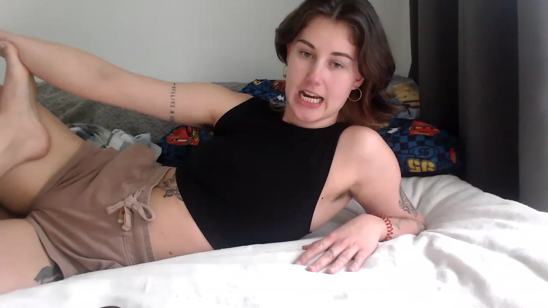 Gallery image thumbnail from Cyreneriley's myfreecams stream on, 11/28/2022, 20:20 image 19 of 20