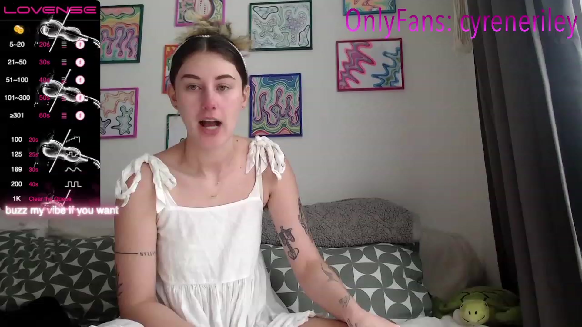 Gallery image thumbnail from Cyreneriley's myfreecams stream on, 03/10/2023, 22:07 image 8 of 20