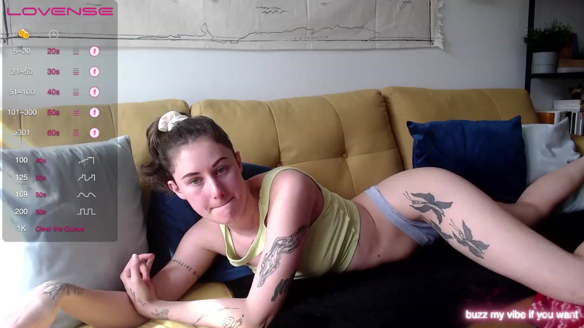 Gallery image thumbnail from Cyreneriley's myfreecams stream on, 03/20/2023, 20:07 image 14 of 20
