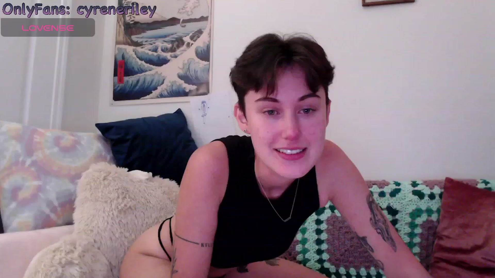 Gallery image thumbnail from Cyreneriley's myfreecams stream on, 10/12/2023, 24:22 image 10 of 20