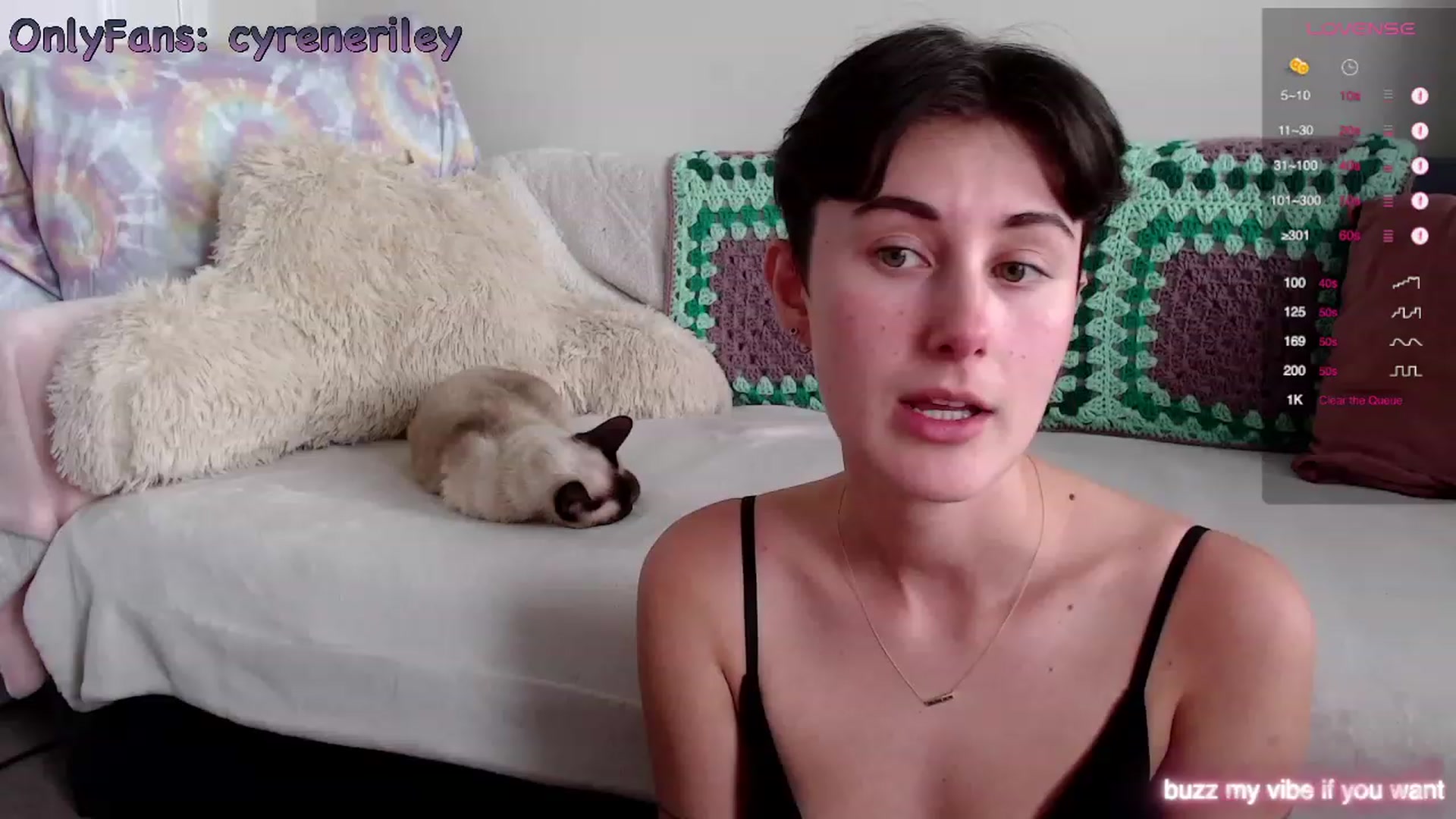Gallery image thumbnail from Cyreneriley's myfreecams stream on, 10/18/2023, 18:29 image 13 of 20