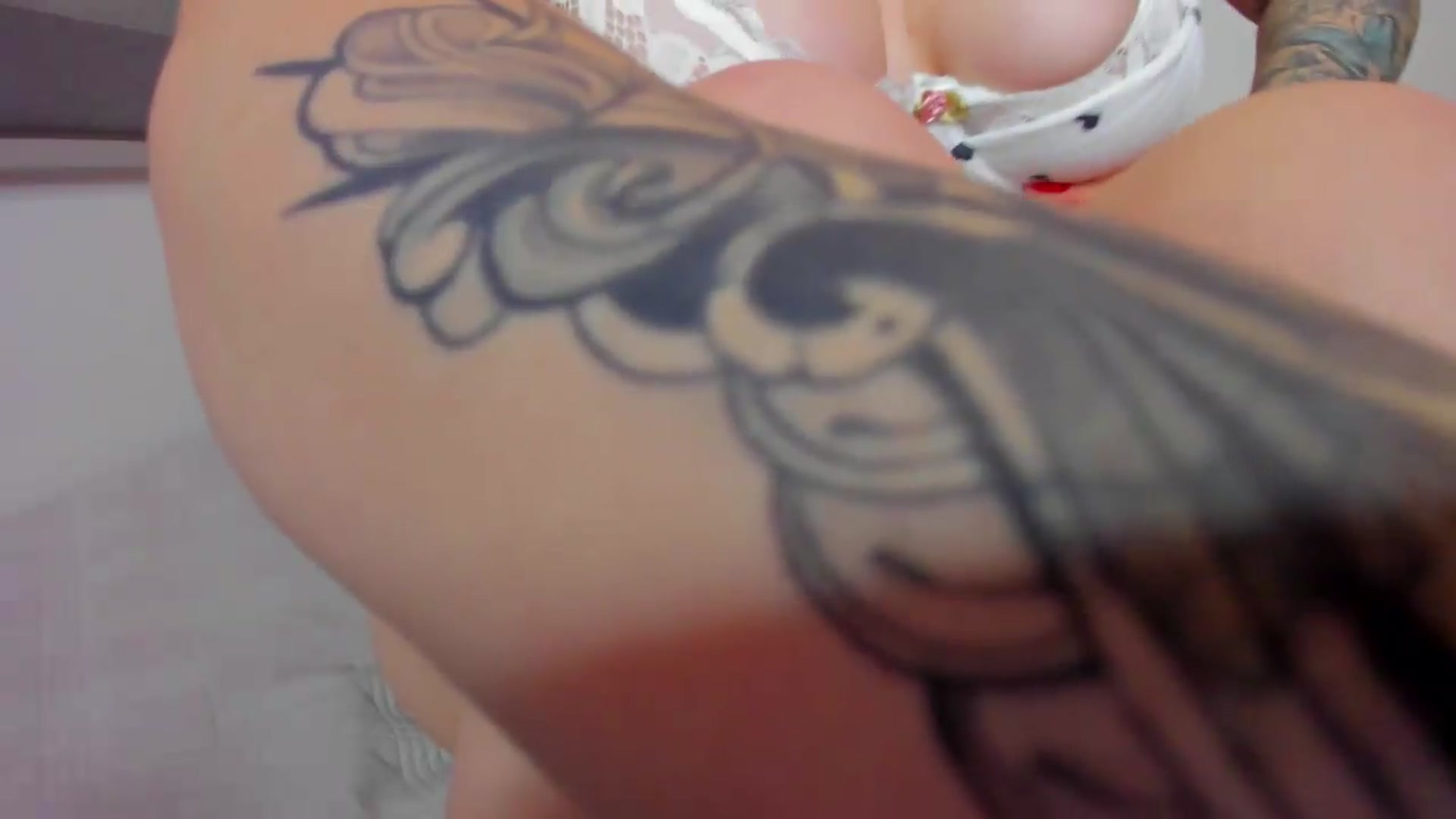 Gallery image thumbnail from DANIELA__'s myfreecams stream on, 07/26/2026, 23:12 image 16 of 20