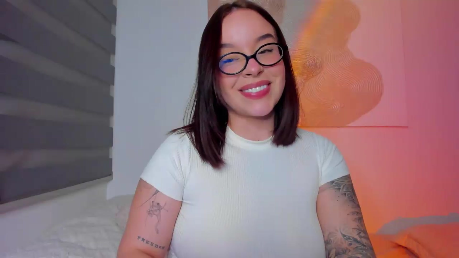 Gallery image thumbnail from DANIELA__'s myfreecams stream on, 08/30/2026, 01:07 image 19 of 20