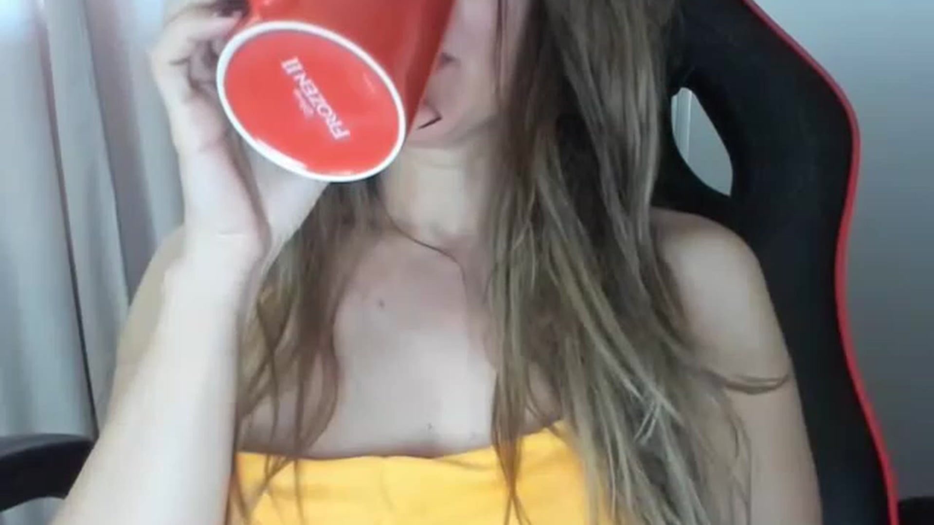 Gallery image thumbnail from DANIELLE's myfreecams stream on, 04/13/2023, 08:03 image 3 of 20