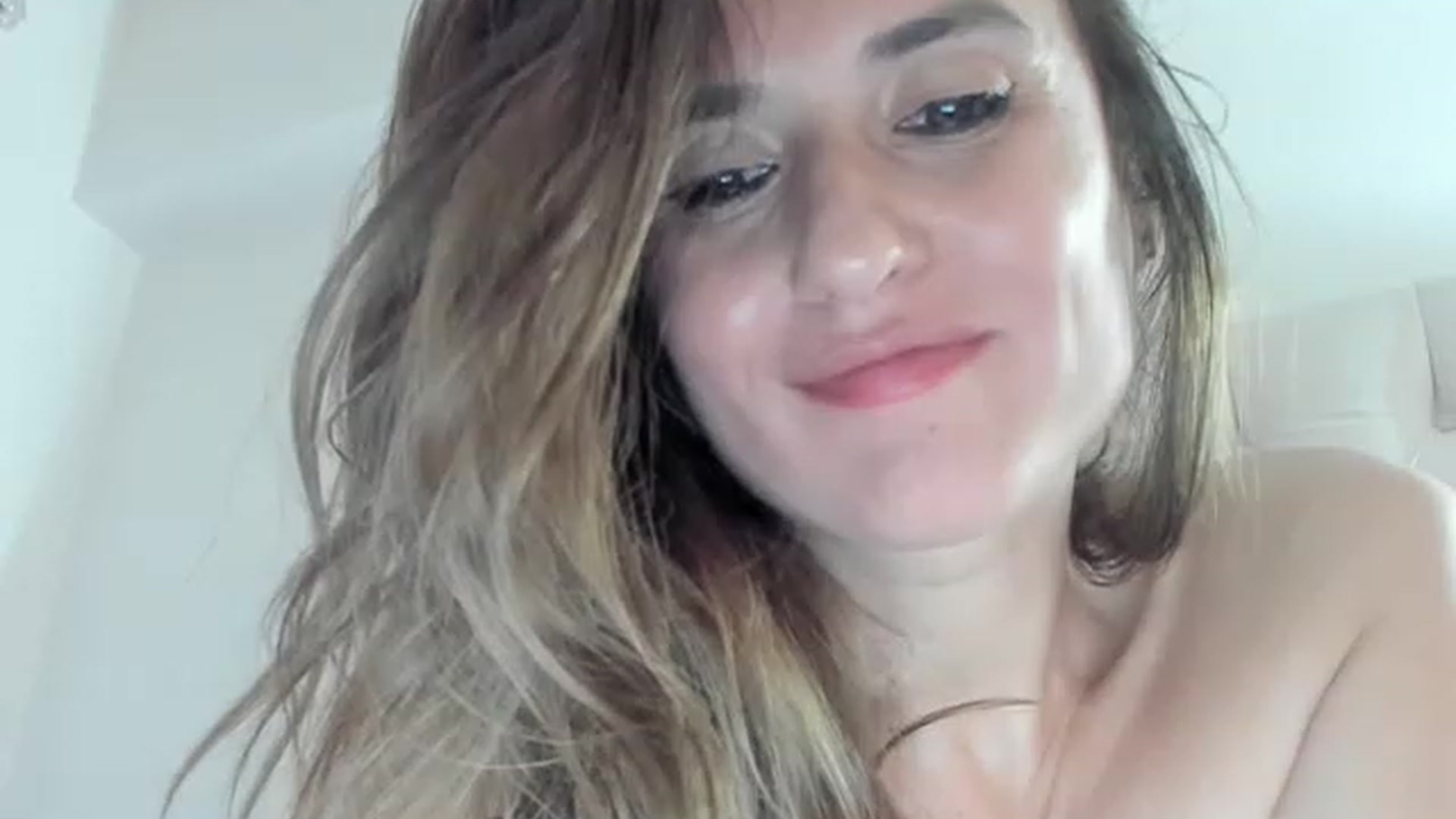 Gallery image thumbnail from DANIELLE's myfreecams stream on, 04/24/2023, 07:21 image 7 of 20