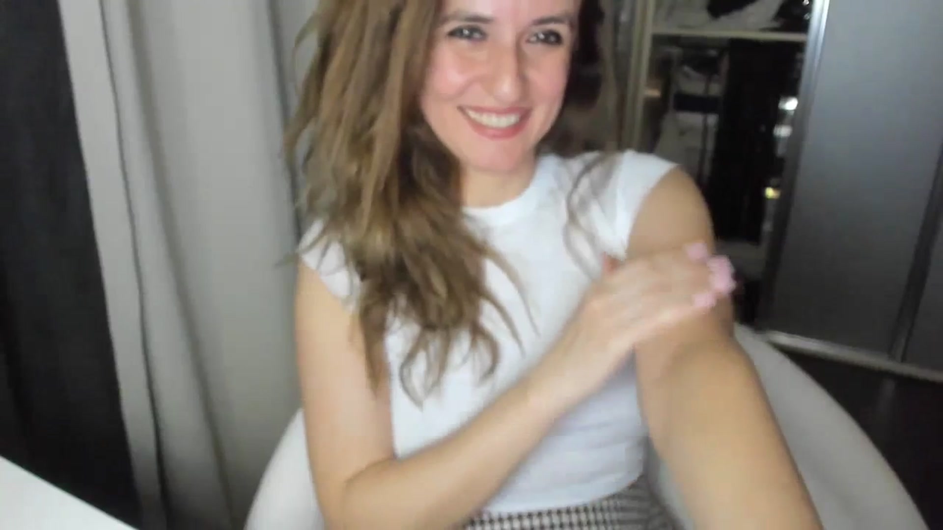 Gallery image thumbnail from DANIELLE's myfreecams stream on, 03/19/2024, 05:36 image 7 of 20