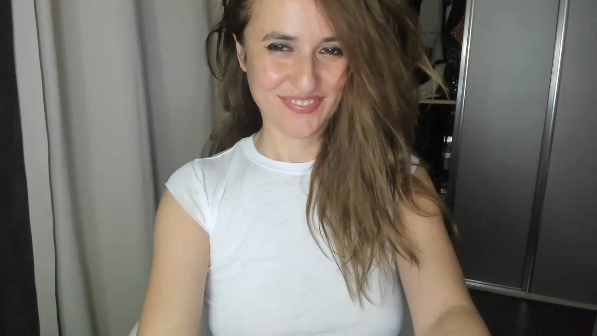 Gallery image thumbnail from DANIELLE's myfreecams stream on, 03/19/2024, 05:36 image 16 of 20