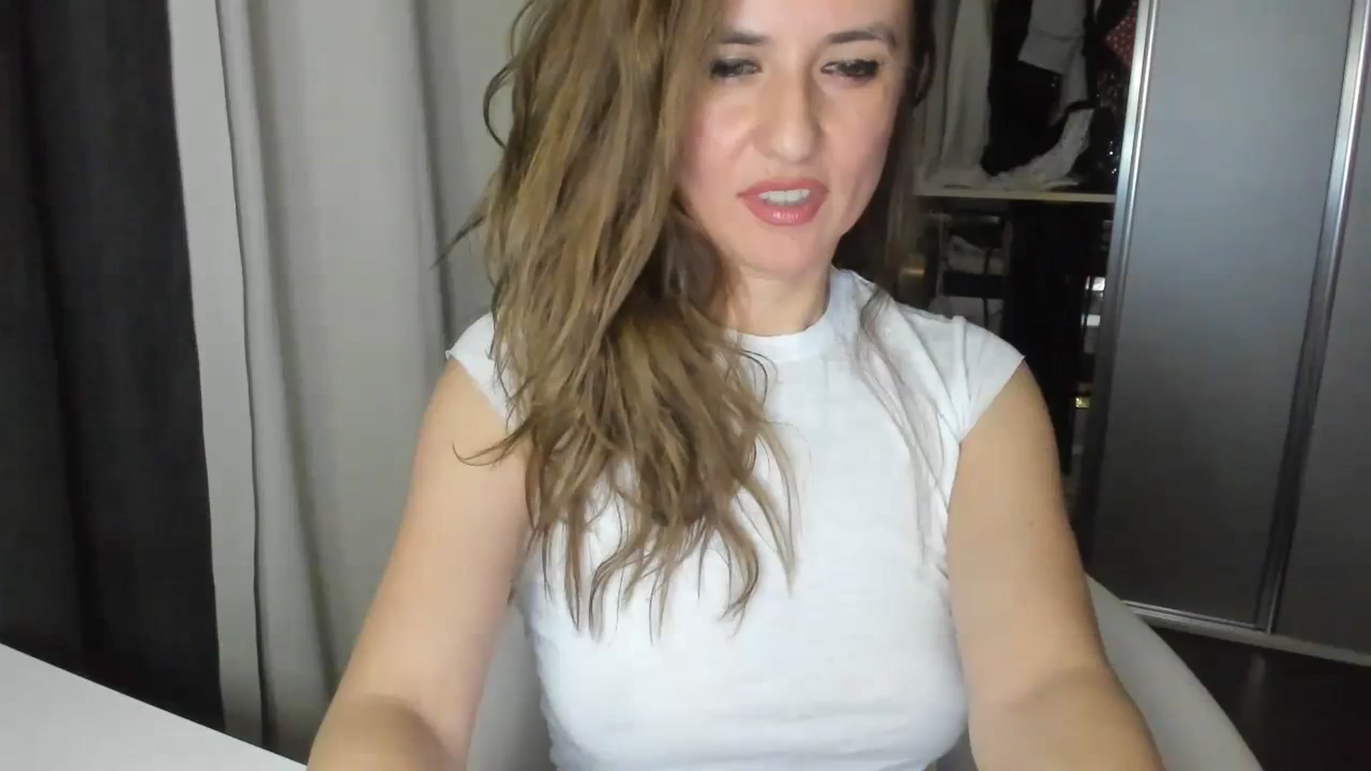 Gallery image thumbnail from DANIELLE's myfreecams stream on, 03/19/2024, 05:36 image 12 of 20