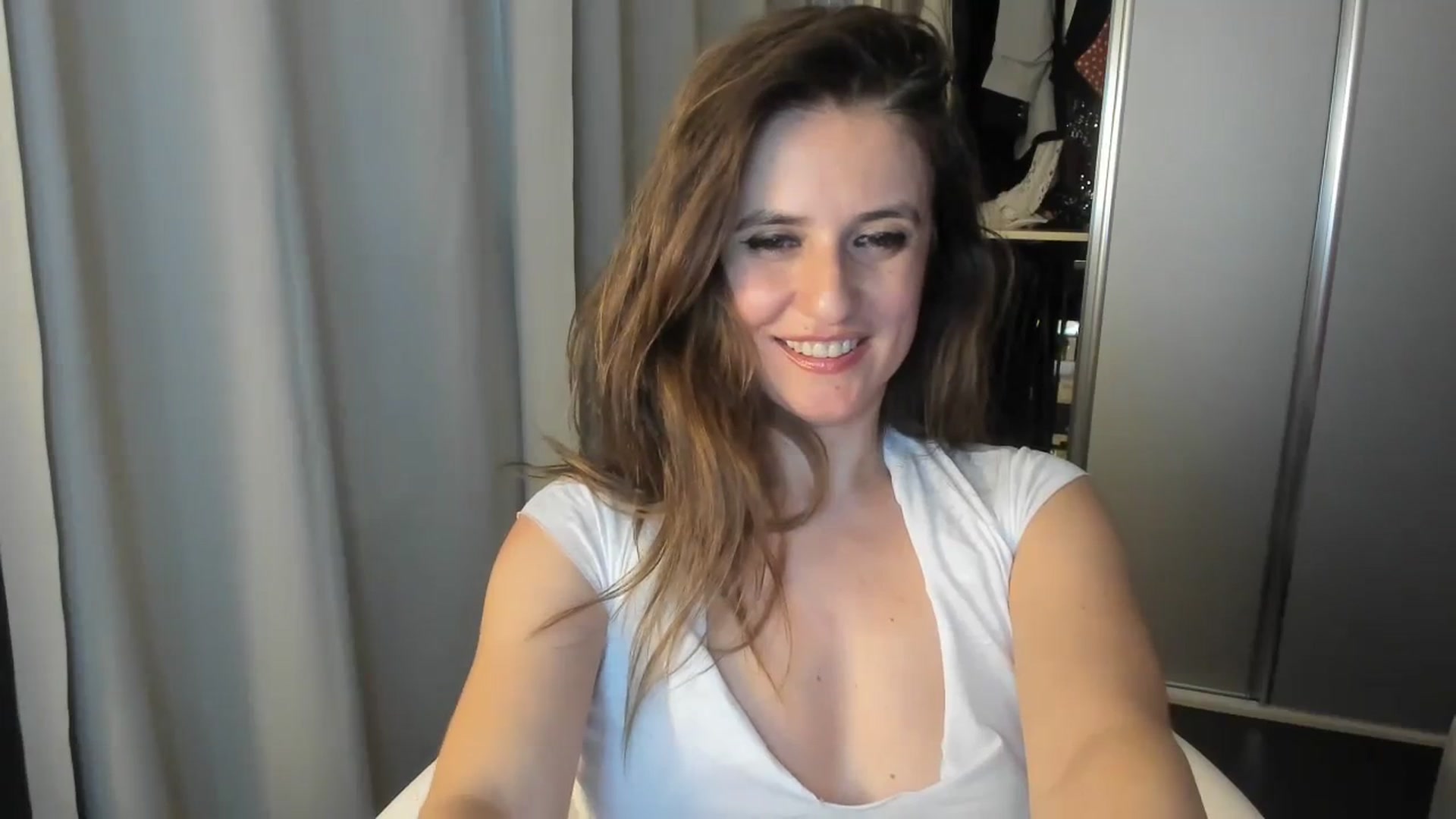 Gallery image thumbnail from DANIELLE's myfreecams stream on, 03/19/2024, 07:38 image 8 of 20