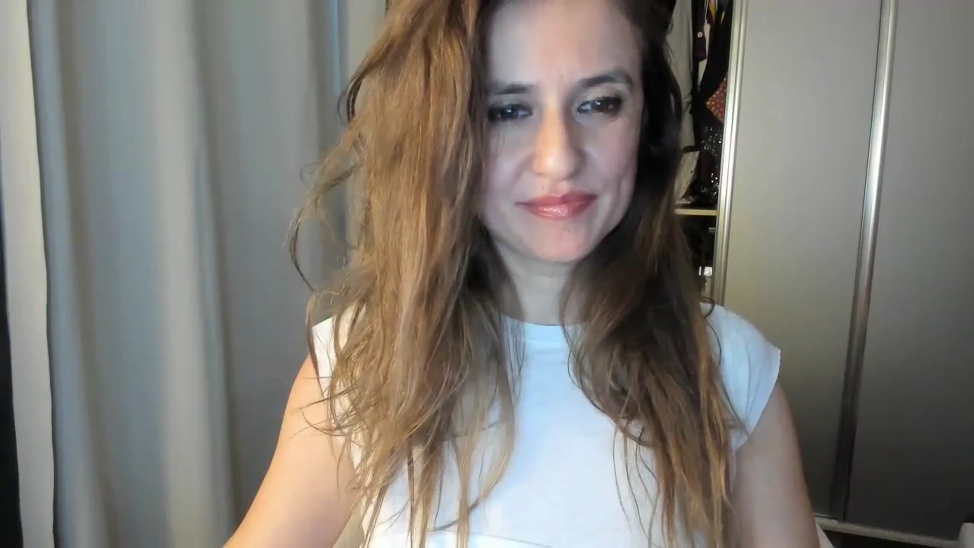 Gallery image thumbnail from DANIELLE's myfreecams stream on, 03/19/2024, 07:38 image 2 of 20