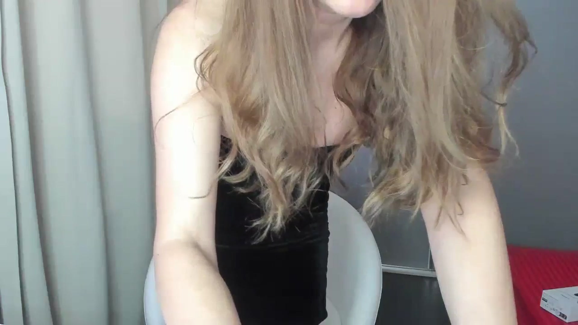 Gallery image thumbnail from DANIELLE's myfreecams stream on, 03/24/2024, 08:08 image 3 of 20