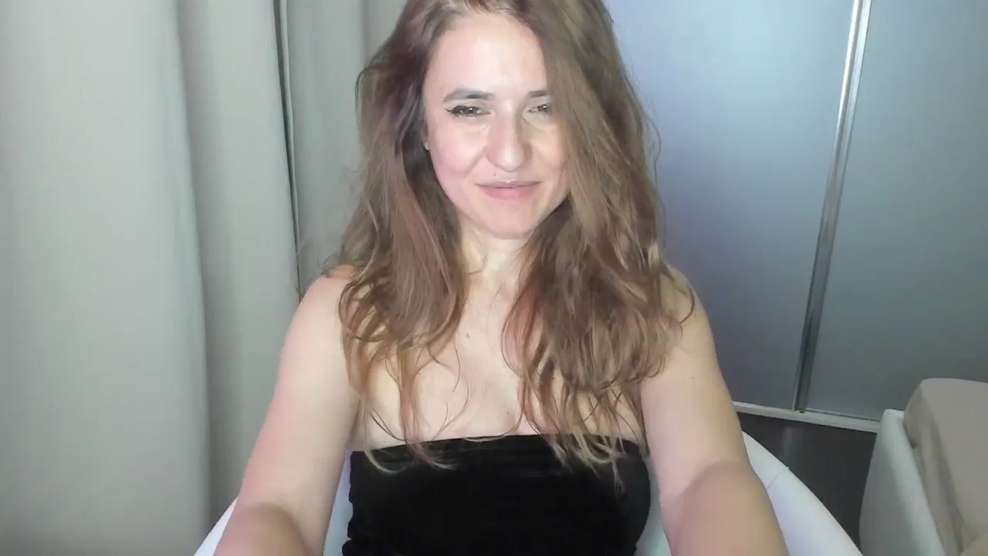 Gallery image thumbnail from DANIELLE's myfreecams stream on, 04/08/2024, 03:48 image 19 of 20