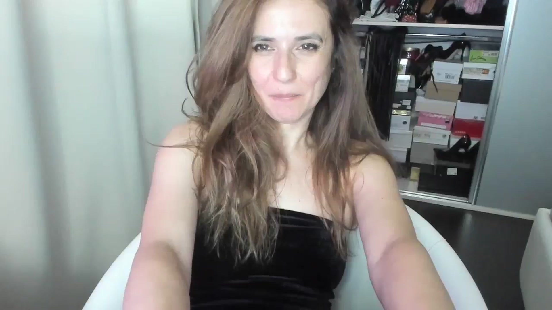 Gallery image thumbnail from DANIELLE's myfreecams stream on, 04/08/2024, 06:49 image 10 of 20