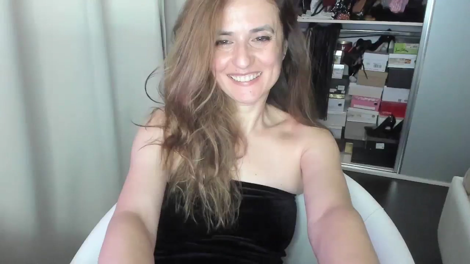 Gallery image thumbnail from DANIELLE's myfreecams stream on, 04/08/2024, 06:49 image 17 of 20