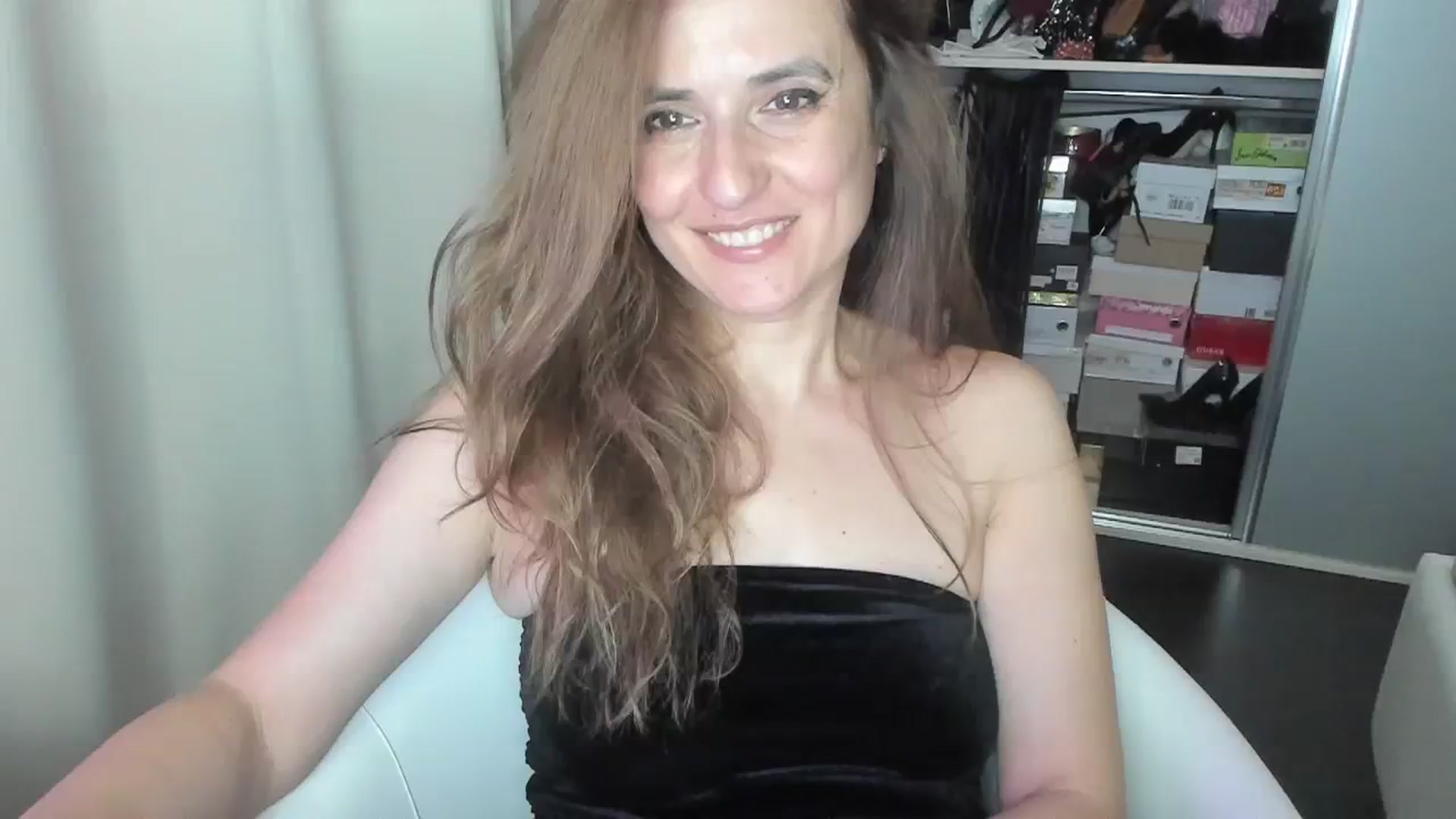 Gallery image thumbnail from DANIELLE's myfreecams stream on, 04/08/2024, 06:49 image 19 of 20