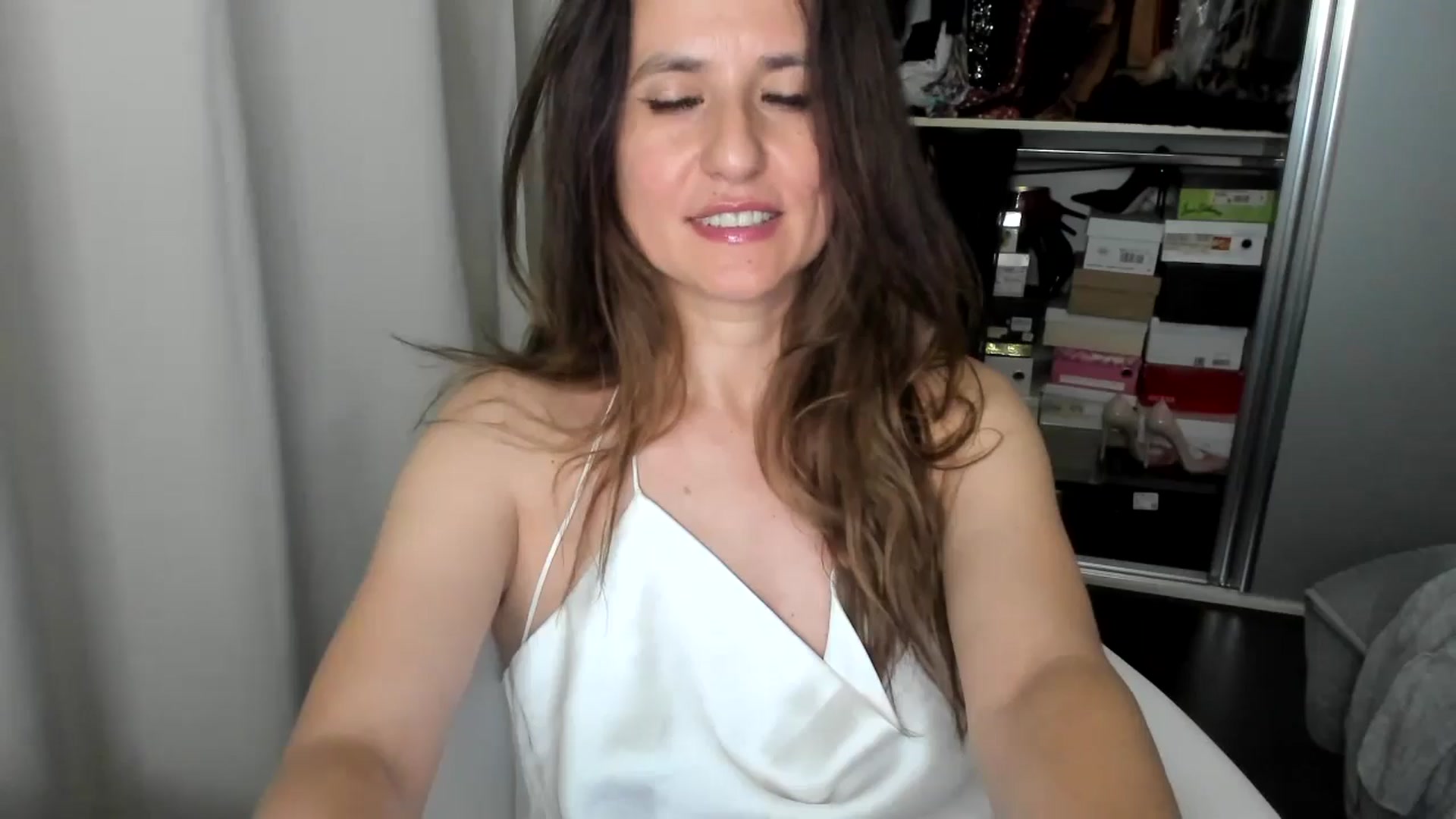 Gallery image thumbnail from DANIELLE's myfreecams stream on, 05/16/2024, 07:02 image 17 of 20
