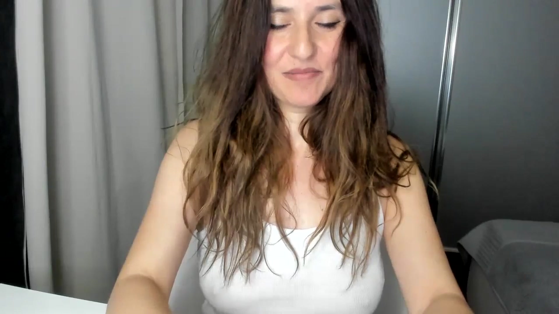 Gallery image thumbnail from DANIELLE's myfreecams stream on, 05/22/2024, 05:45 image 2 of 20