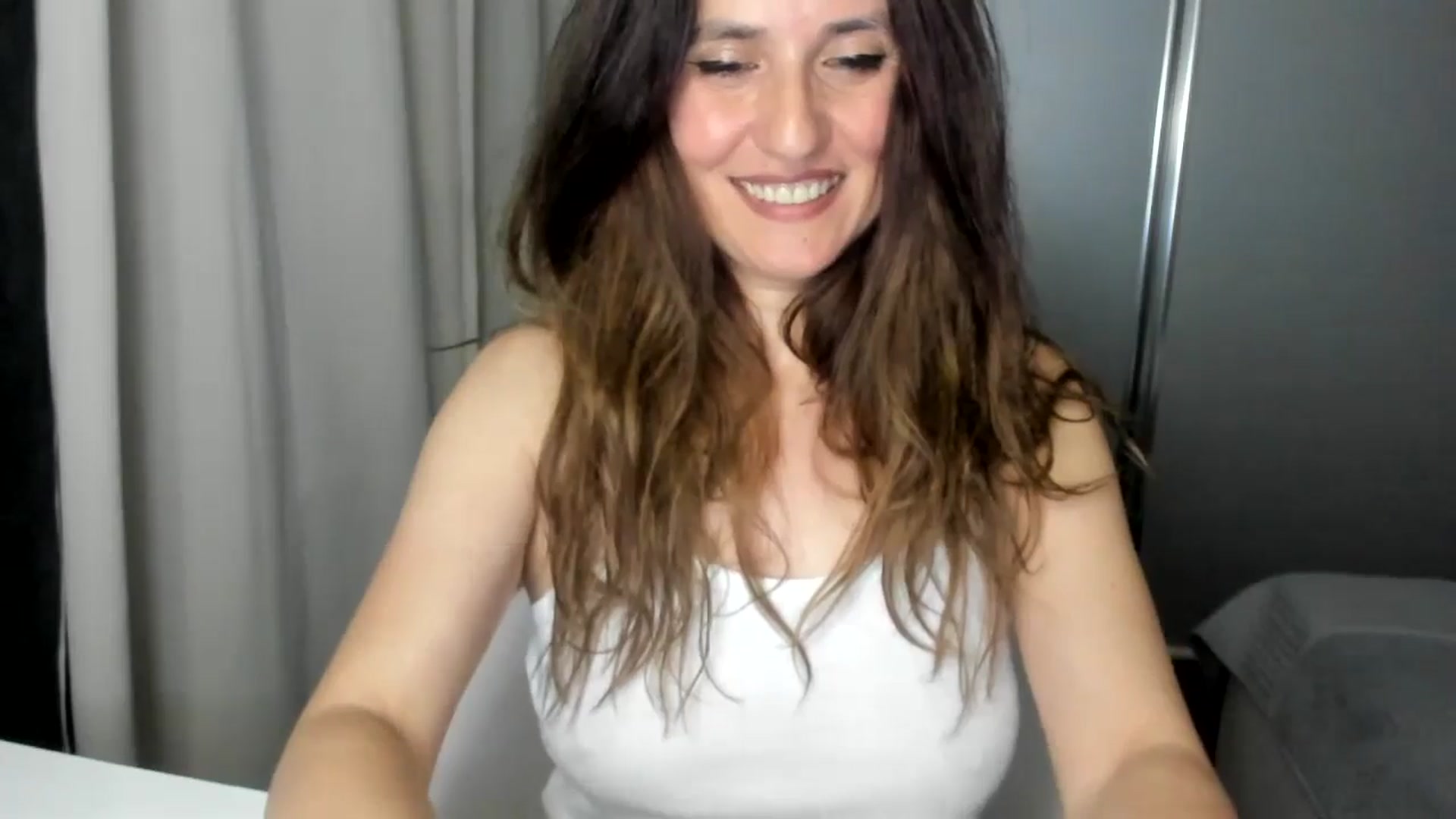 Gallery image thumbnail from DANIELLE's myfreecams stream on, 05/22/2024, 05:45 image 3 of 20
