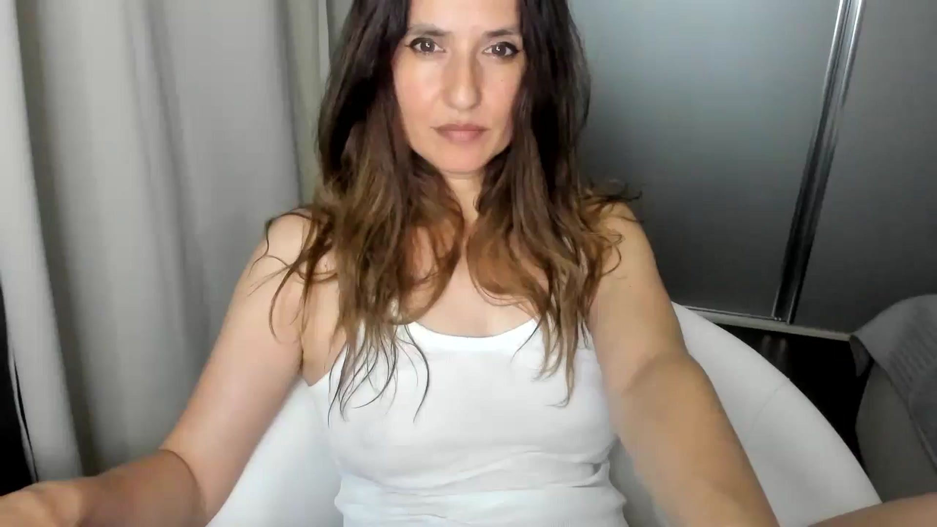 Gallery image thumbnail from DANIELLE's myfreecams stream on, 05/22/2024, 05:45 image 15 of 20