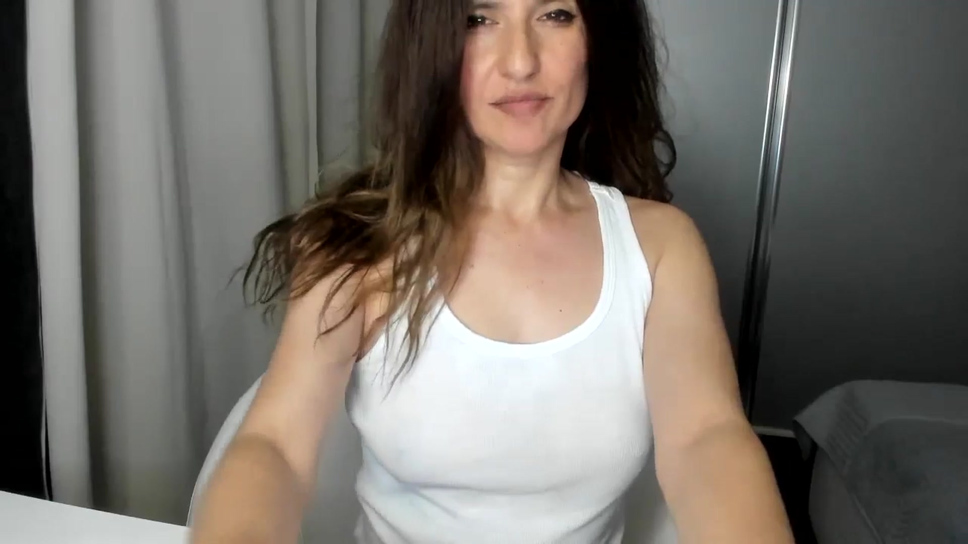 Gallery image thumbnail from DANIELLE's myfreecams stream on, 05/22/2024, 05:45 image 8 of 20