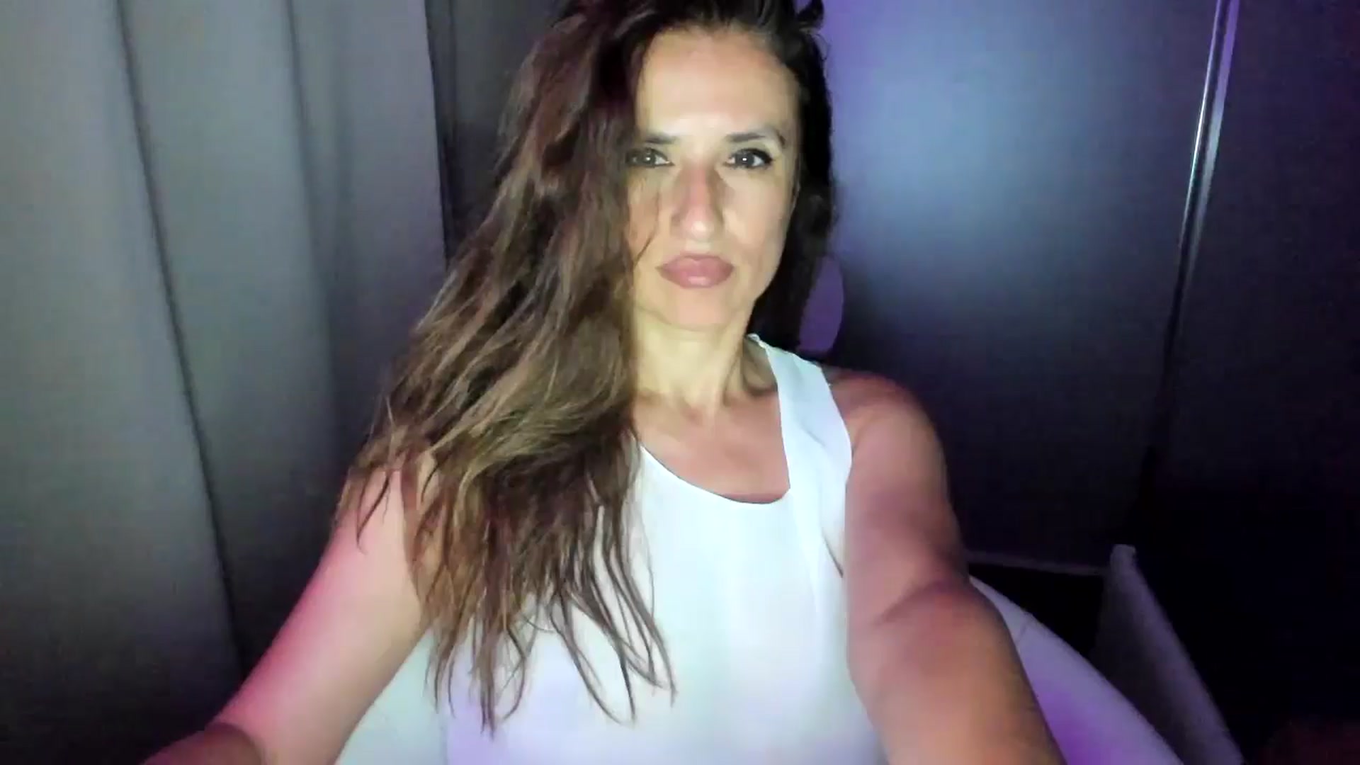 Gallery image thumbnail from DANIELLE's myfreecams stream on, 06/23/2024, 03:17 image 10 of 20