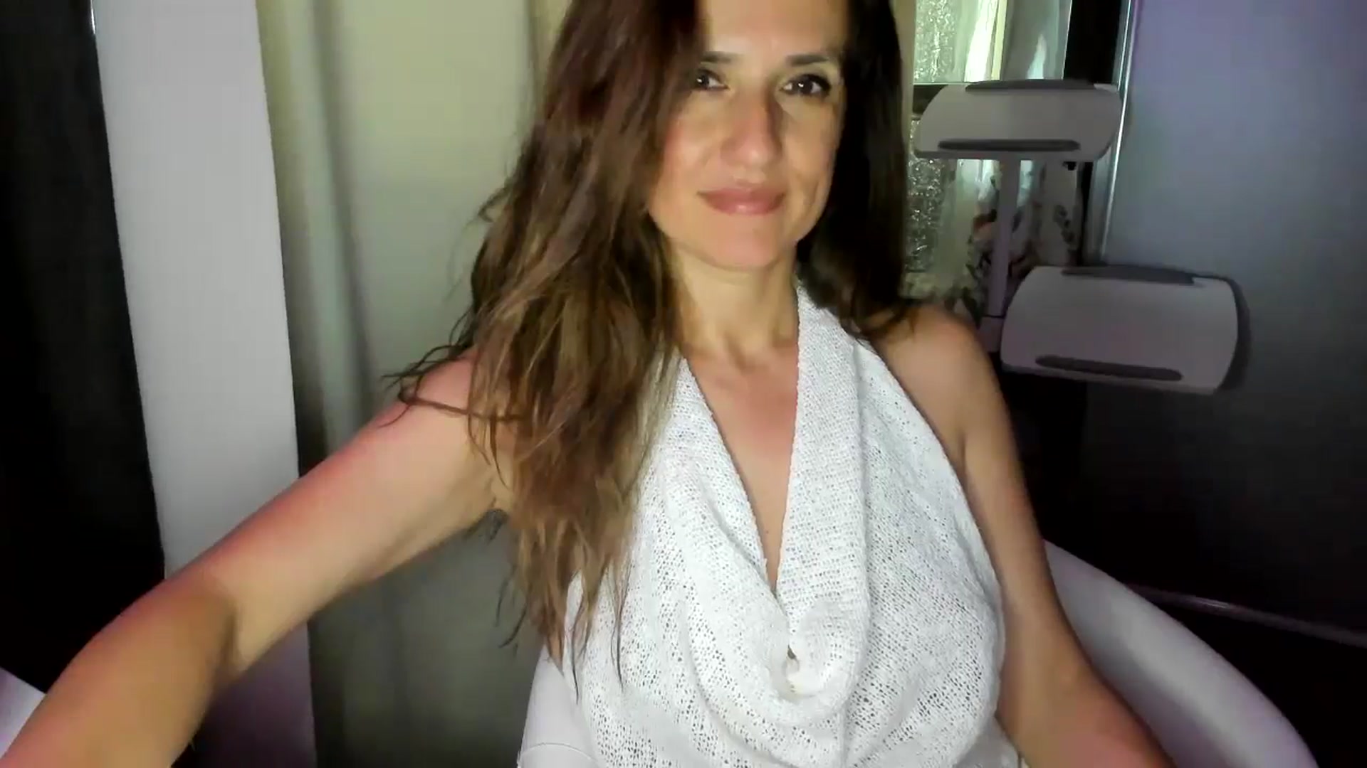 Gallery image thumbnail from DANIELLE's myfreecams stream on, 06/23/2024, 04:37 image 17 of 20