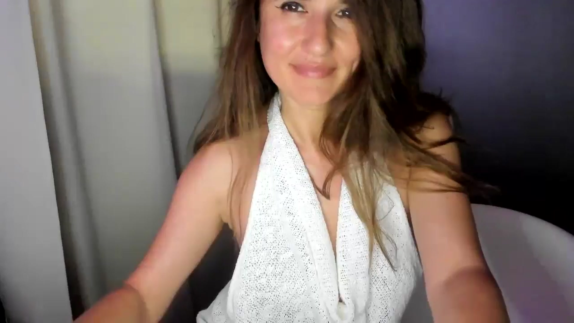 Gallery image thumbnail from DANIELLE's myfreecams stream on, 06/23/2024, 06:15 image 9 of 20