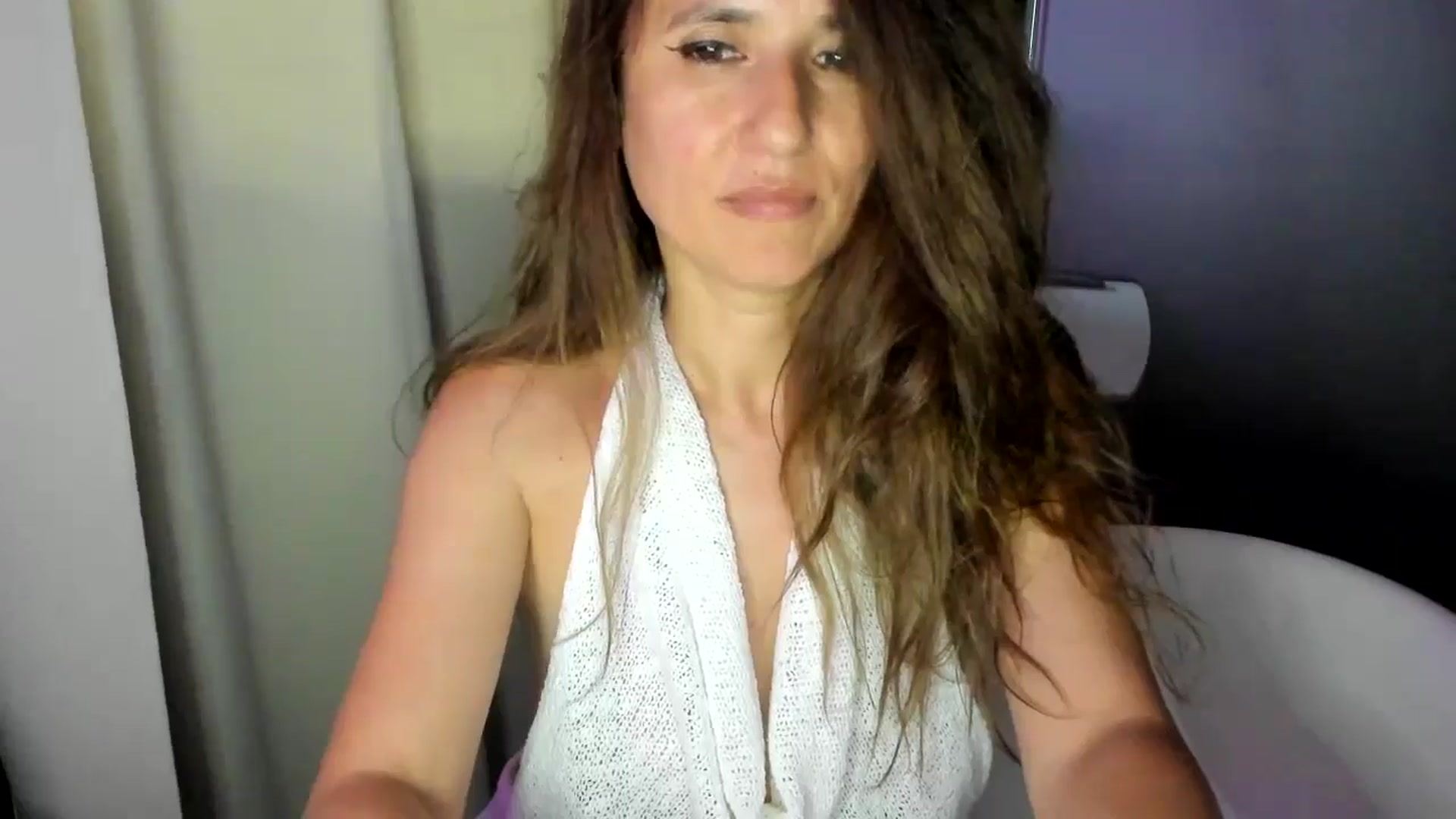 Gallery image thumbnail from DANIELLE's myfreecams stream on, 06/23/2024, 06:15 image 10 of 20