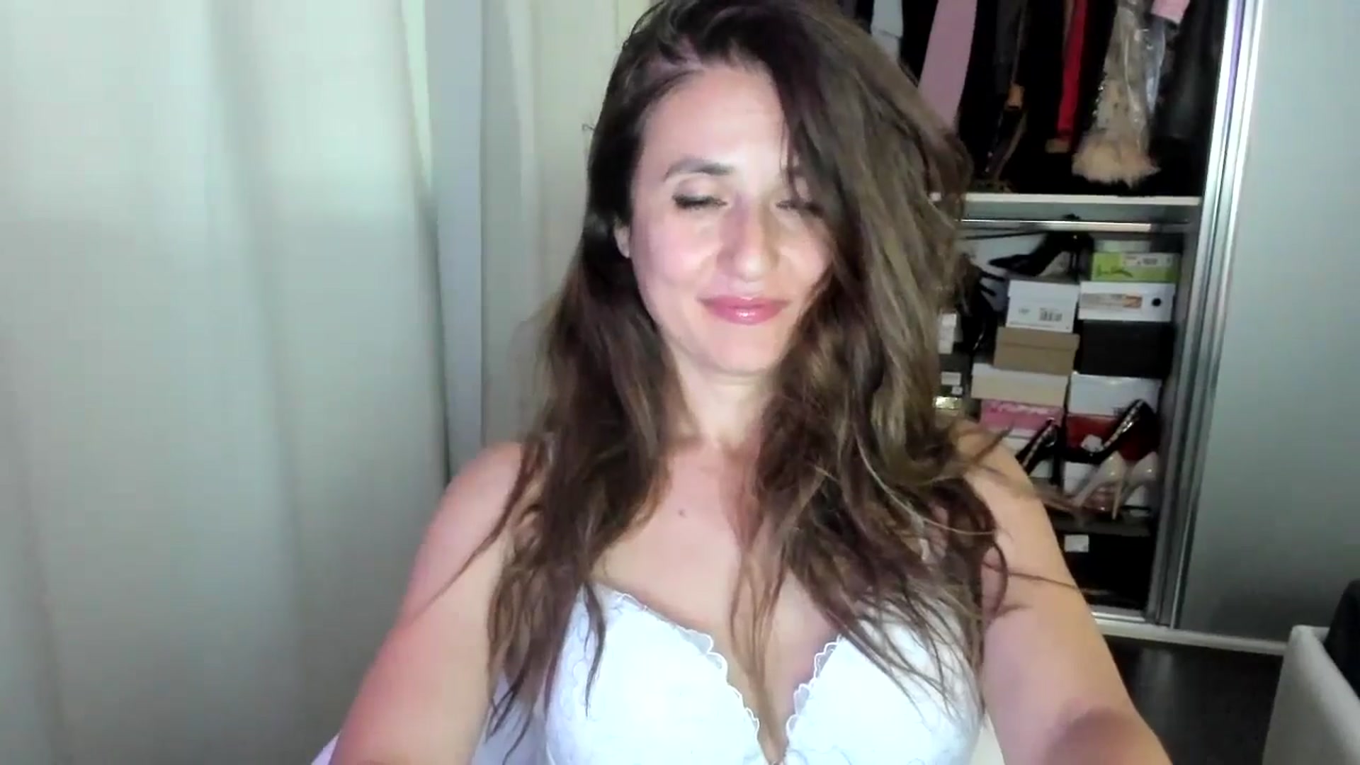 Gallery image thumbnail from DANIELLE's myfreecams stream on, 06/25/2024, 07:05 image 8 of 20