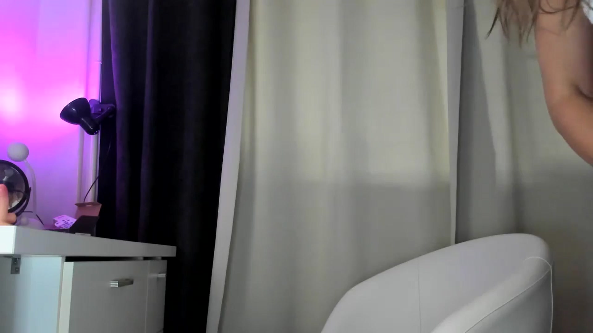 Gallery image thumbnail from DANIELLE's myfreecams stream on, 06/25/2024, 07:56 image 18 of 20